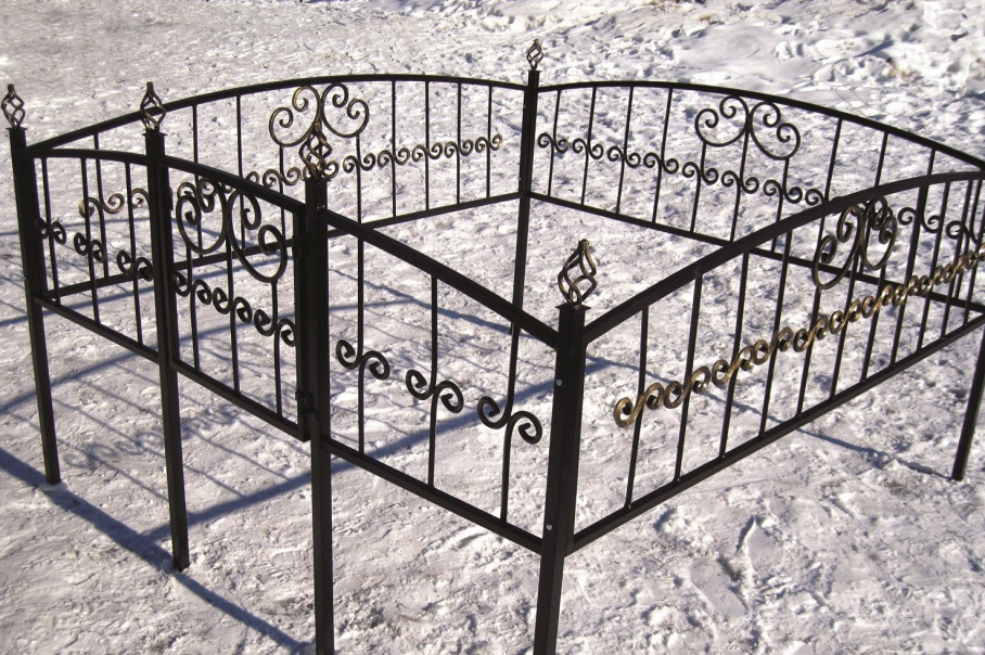 Преимущества и особенности кованых оград