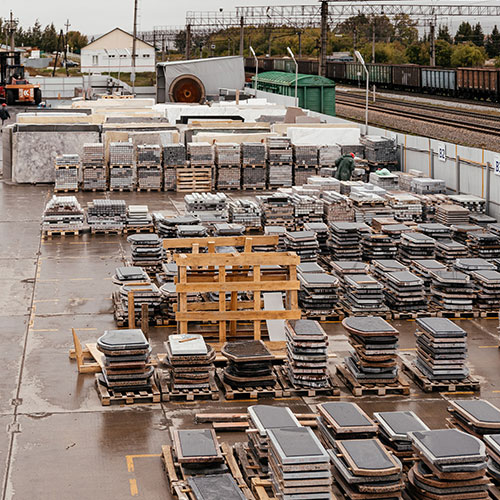 Каменный микс: как на заводе в Кукморе «подружили» цветные граниты